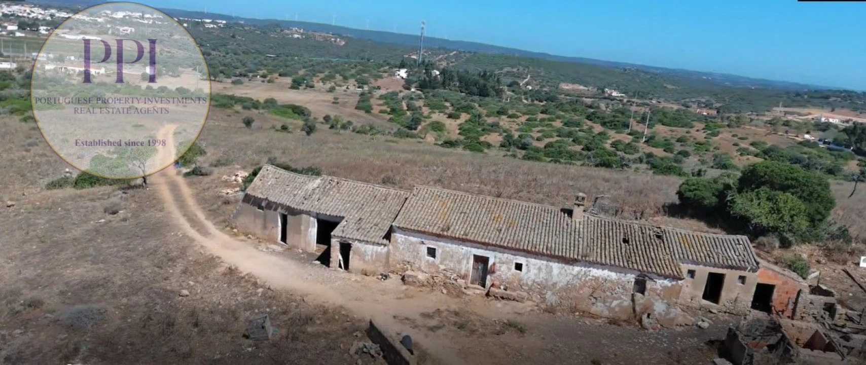 Quinta T0 para Venda em Luz Foto 48