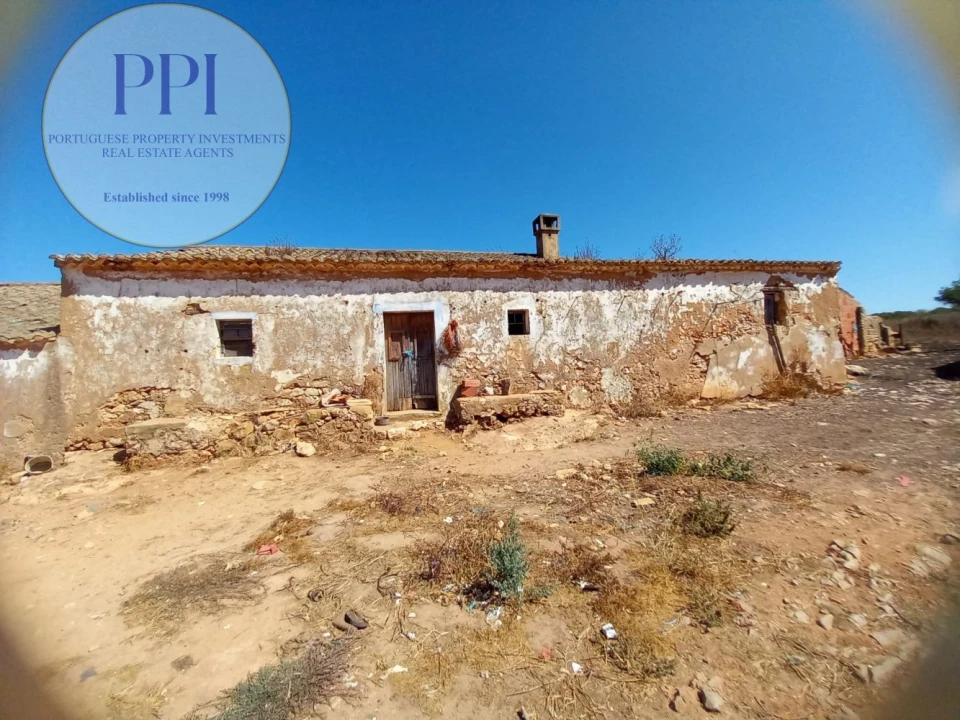 Quinta T0 para Venda em Luz Foto 19