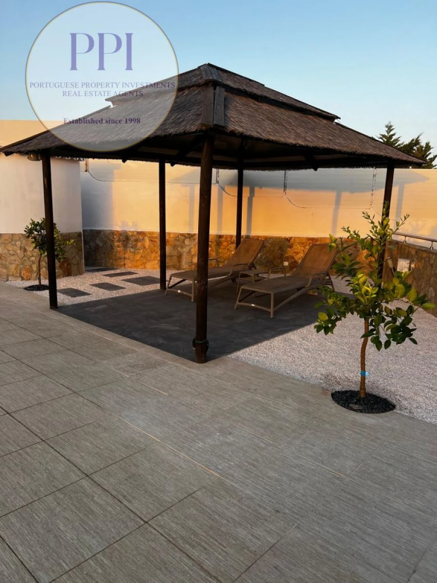 Moradia T4 para Venda em Budens Foto 29