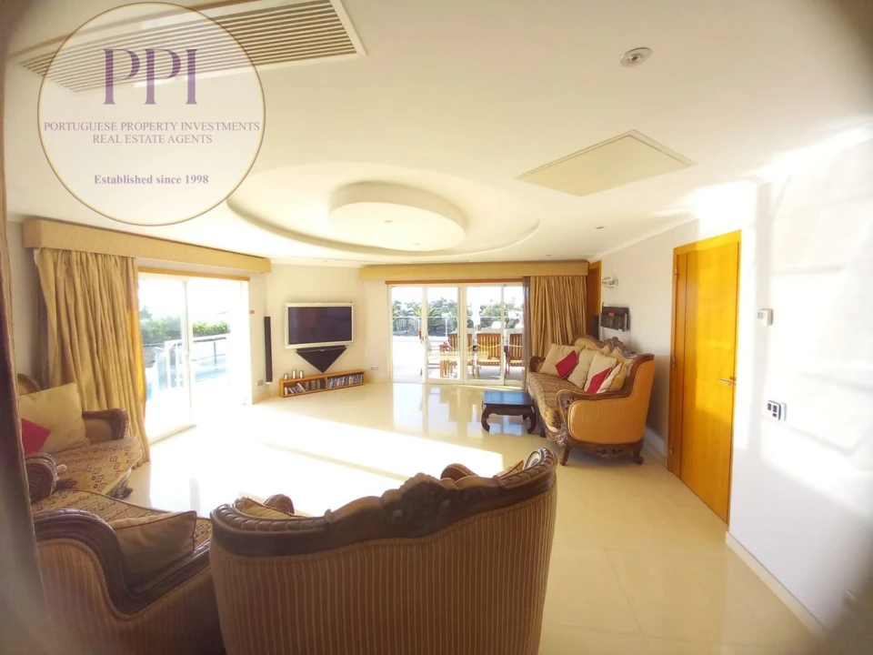 Moradia T4 para Venda em Budens Foto 7