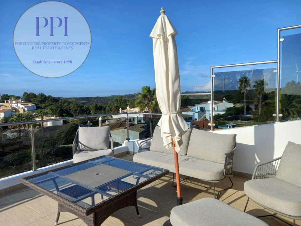 Moradia T4 para Venda em Budens Foto 4