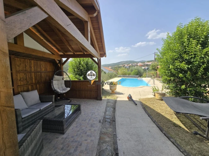 Moradia T4 para Venda em São Vicente da Beira Foto 1