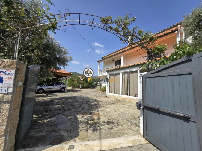 Moradia T4 para Venda em São Vicente da Beira Foto 52