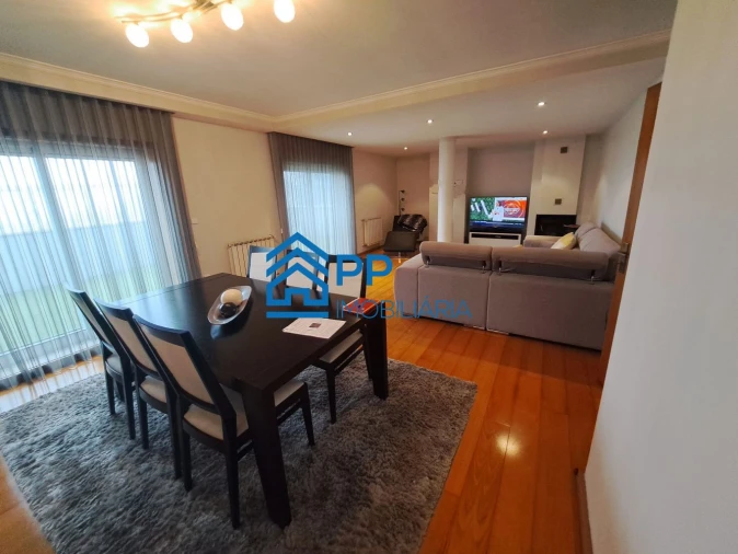 Apartamento T3 para Venda em São Mamede de Infesta e Senhora da Hora Foto 1