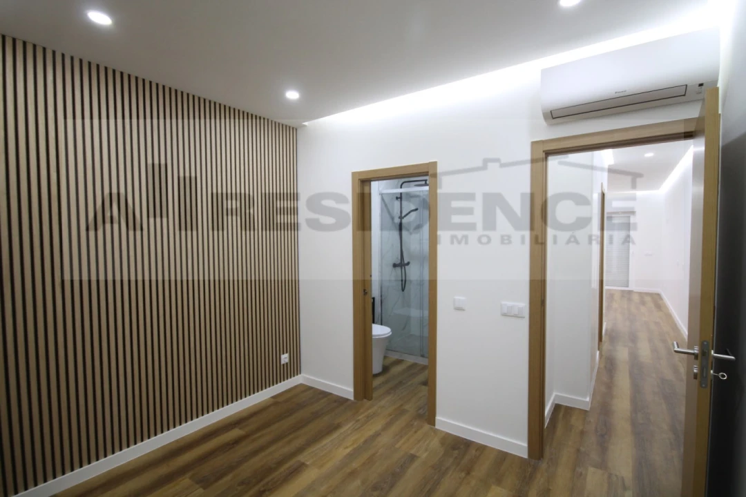 Apartamento T2 para Venda em Armação de Pera Foto 8