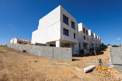 Moradia T4 para Venda em Mafra