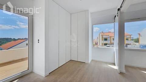 Moradia T4 para Venda em Mafra