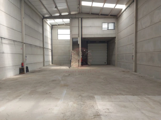 Armazém para Arrendamento em Santa Maria e São Miguel, São Martinho, São Pedro Penaferrim