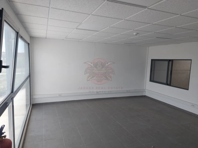 Armazém para Arrendamento em Santa Maria e São Miguel, São Martinho, São Pedro Penaferrim Foto 5