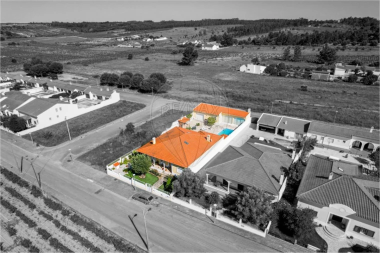 Moradia T4 para Venda em Alpiarça Foto 46