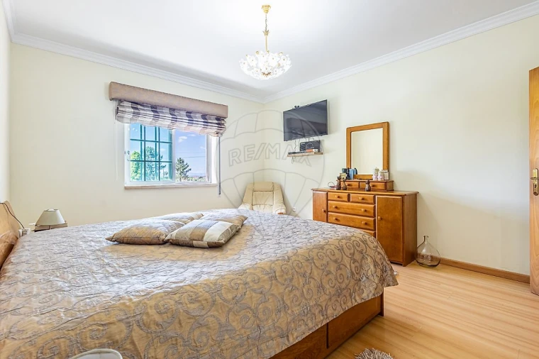 Moradia T4 para Venda em Alpiarça Foto 3