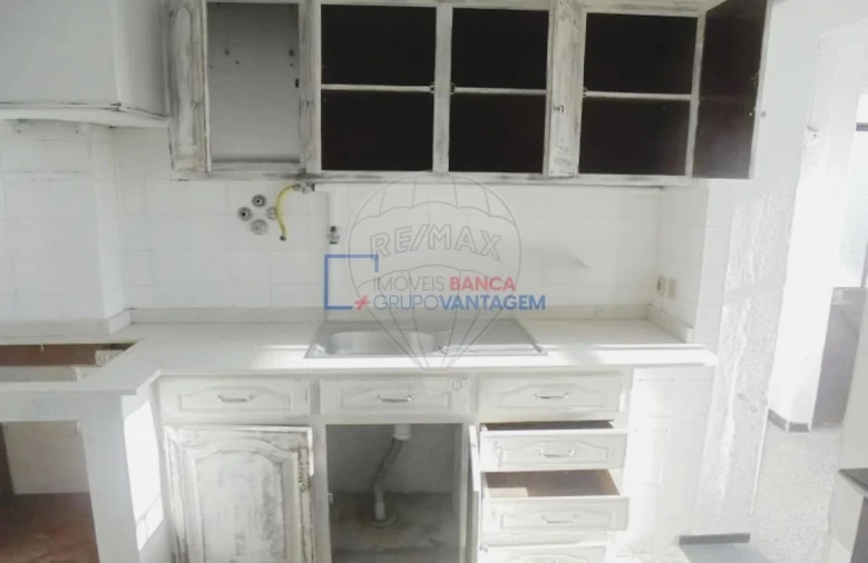 Apartamento T2 para Venda em Almeirim Foto 14