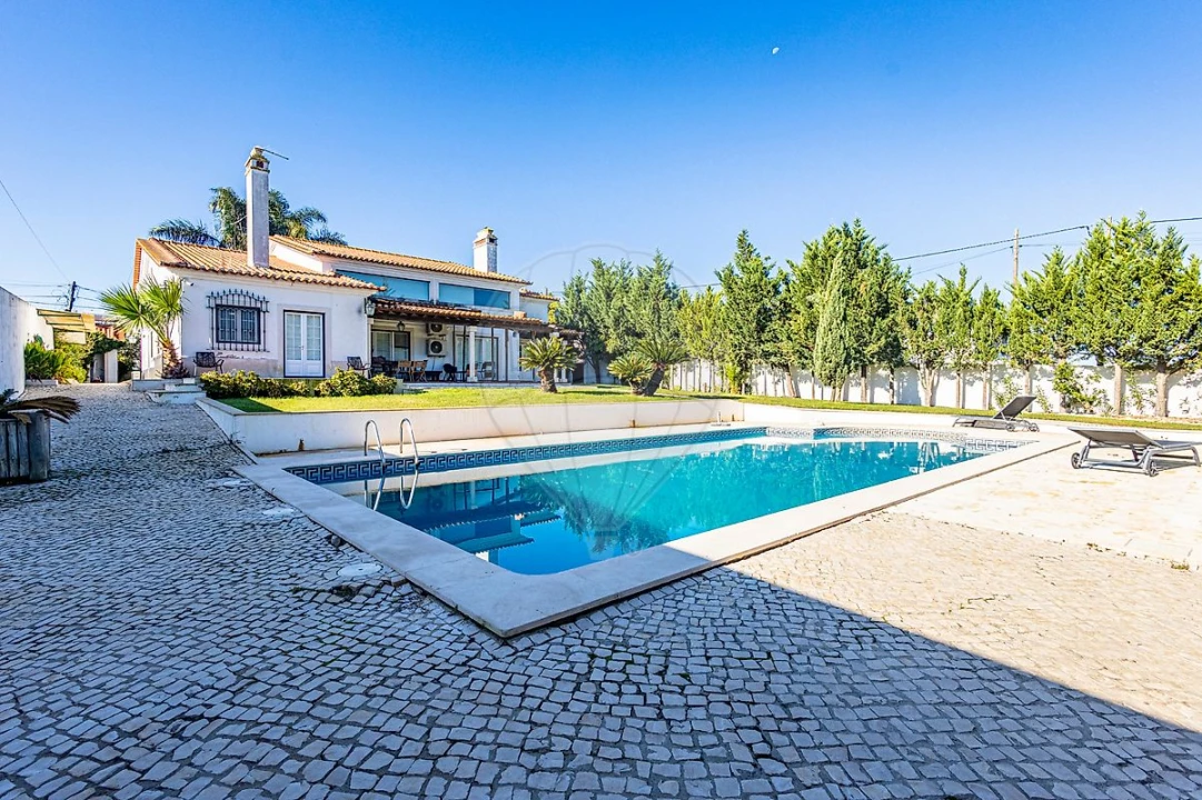 Moradia T5 para Venda em Alpiarça Foto 45