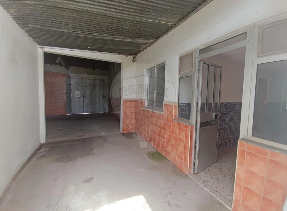 Moradia T3 para Venda em Benfica do Ribatejo Foto 11