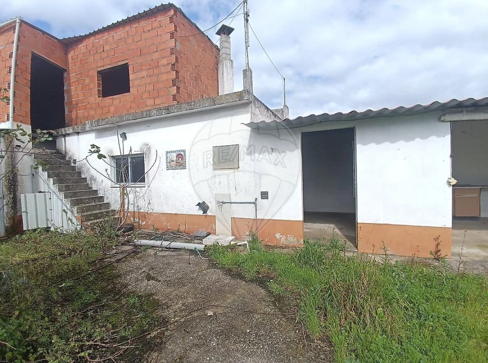 Moradia T3 para Venda em Benfica do Ribatejo Foto 12