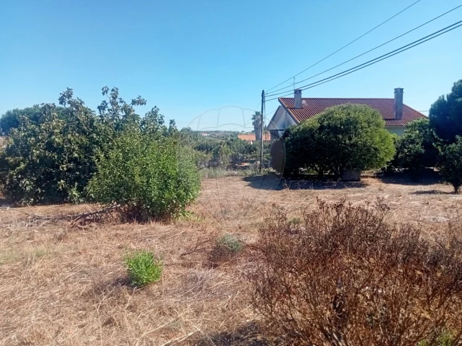 Moradia T2 para Venda em Aveiras de Cima Foto 10