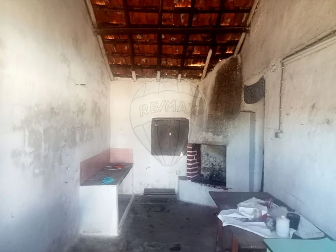 Moradia T2 para Venda em Aveiras de Cima Foto 7