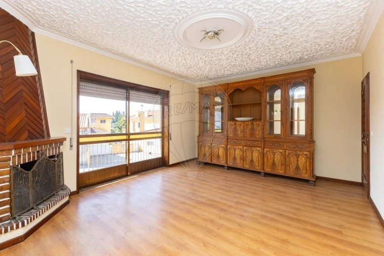 Moradia T4 para Venda em Rio Meão Foto 6