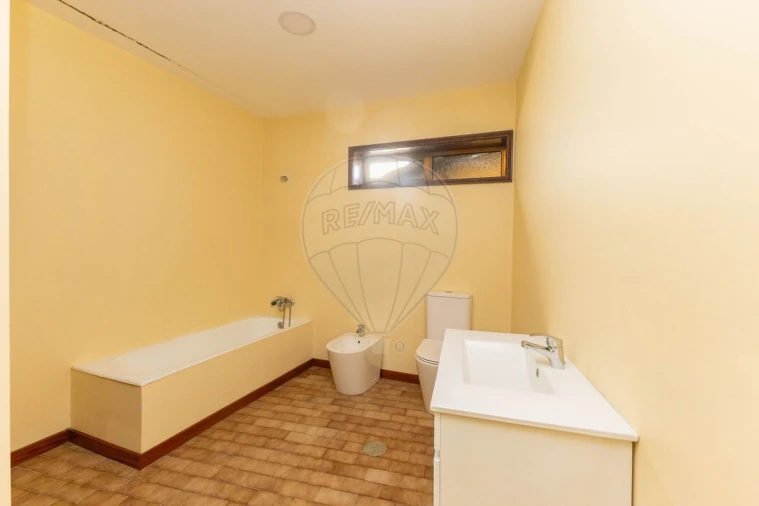 Moradia T4 para Venda em Rio Meão Foto 22