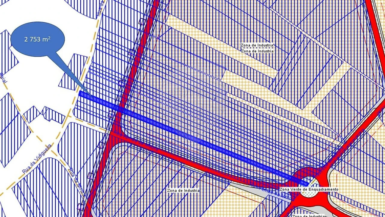 Terreno para Venda em O. Azeméis, Riba-Ul, Ul, Macinhata Seixa, Madail Foto 5