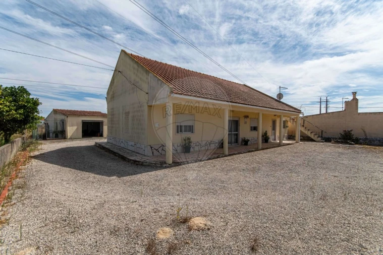 Moradia T3 para Venda em Samora Correia Foto 3