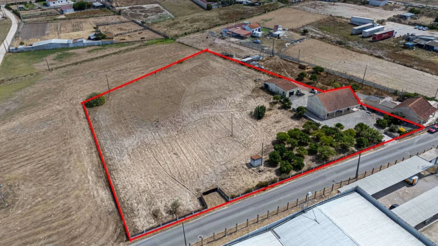 Moradia T3 para Venda em Samora Correia Foto 48