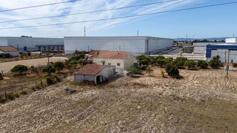 Moradia T3 para Venda em Samora Correia Foto 38