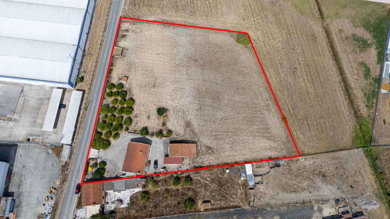 Moradia T3 para Venda em Samora Correia Foto 39