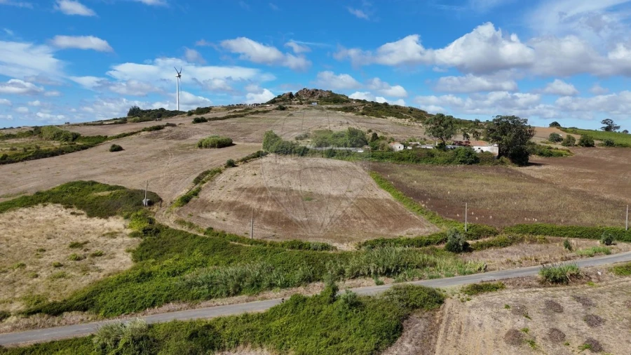 Terreno para Venda em Santo Quintino Foto 4