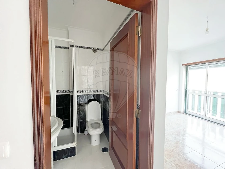 Apartamento T3 para Venda em Carregado e Cadafais Foto 7