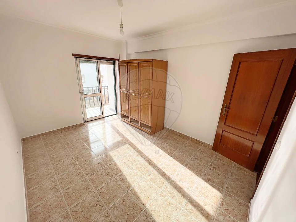 Apartamento T3 para Venda em Carregado e Cadafais Foto 21