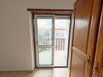 Apartamento T3 para Venda em Carregado e Cadafais