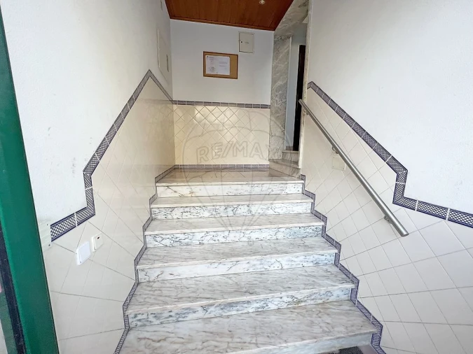 Apartamento T3 para Venda em Carregado e Cadafais Foto 6