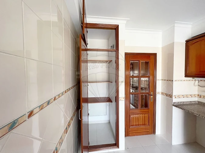 Apartamento T3 para Venda em Carregado e Cadafais Foto 15