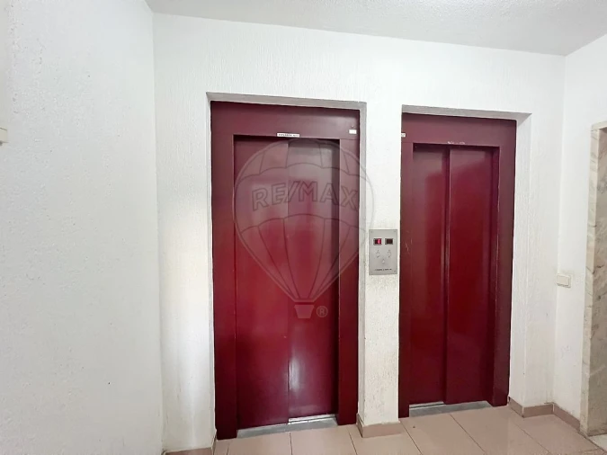 Apartamento T3 para Venda em Carregado e Cadafais Foto 3