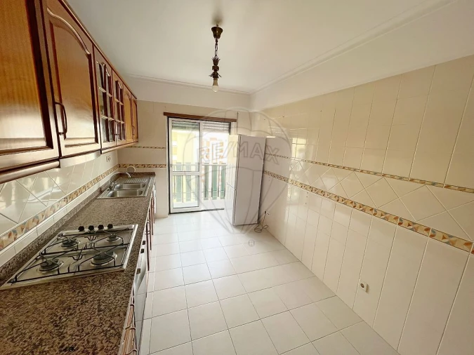 Apartamento T3 para Venda em Carregado e Cadafais Foto 17