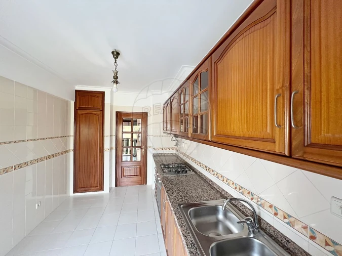 Apartamento T3 para Venda em Carregado e Cadafais Foto 24