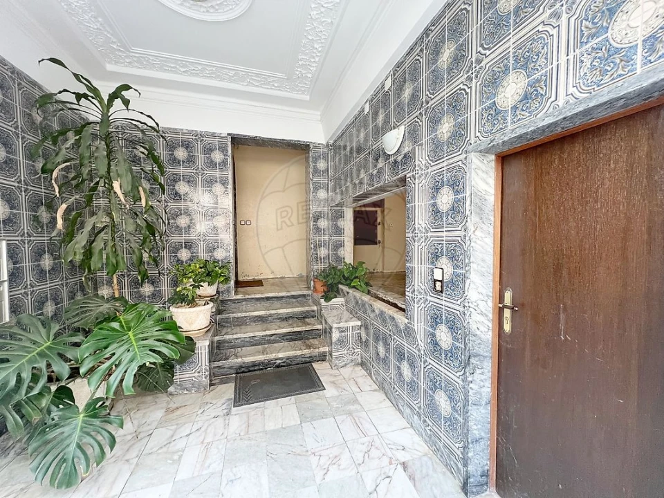 Apartamento T2 para Venda em Carregado e Cadafais Foto 3