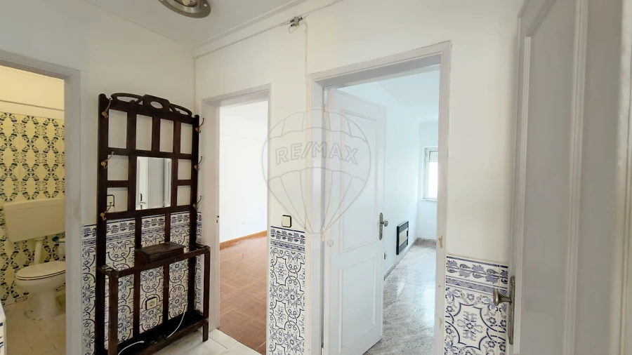 Apartamento T2 para Venda em Carregado e Cadafais Foto 8