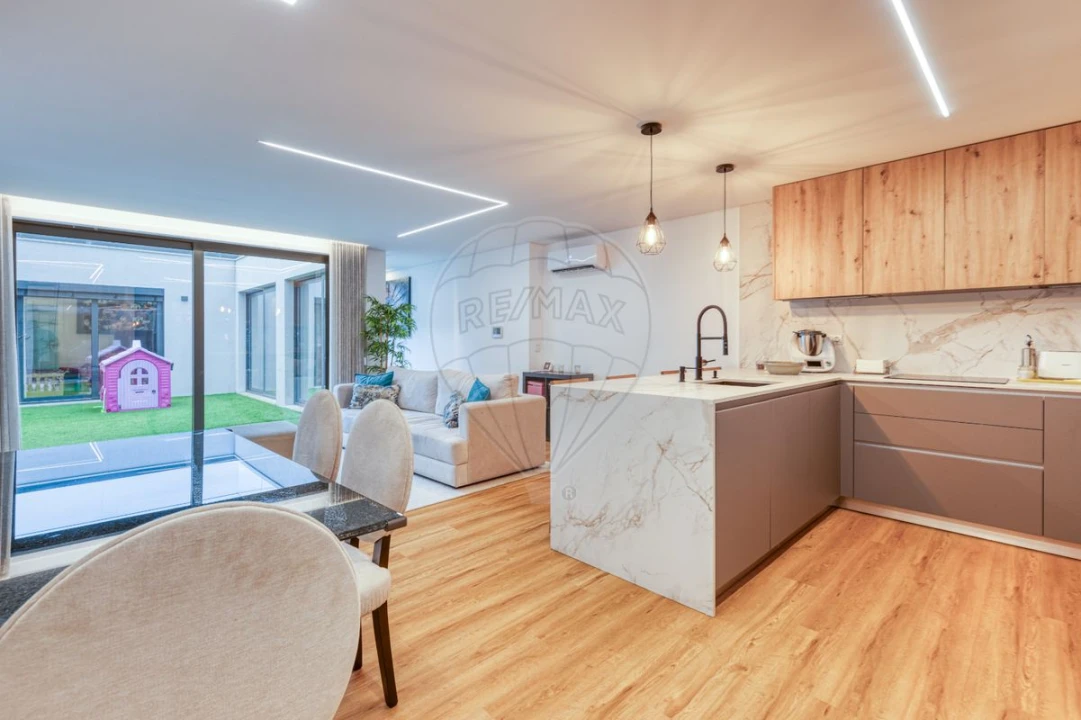 Moradia T3 para Venda em Matosinhos e Leça da Palmeira Foto 1