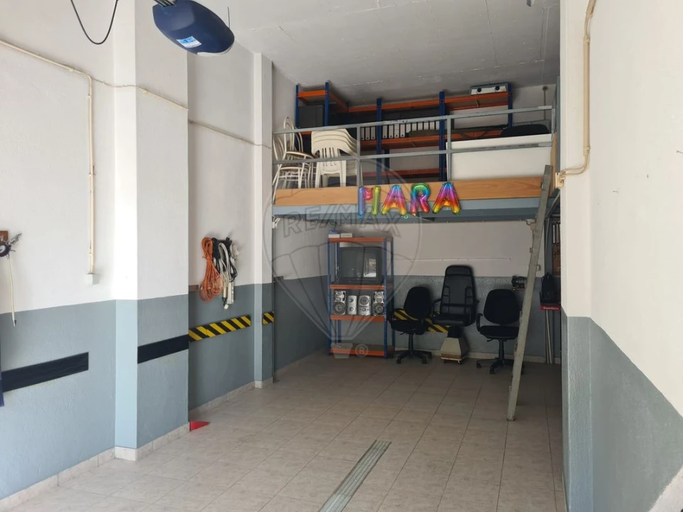 Garagem para Venda em Alverca do Ribatejo e Sobralinho Foto 9