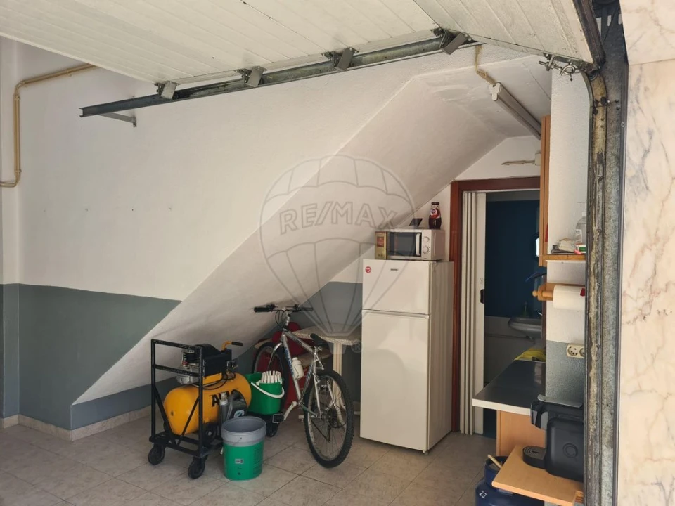 Garagem para Venda em Alverca do Ribatejo e Sobralinho Foto 5