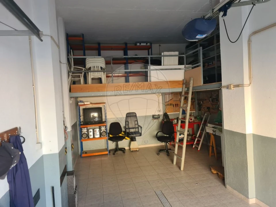 Garagem para Venda em Alverca do Ribatejo e Sobralinho Foto 16