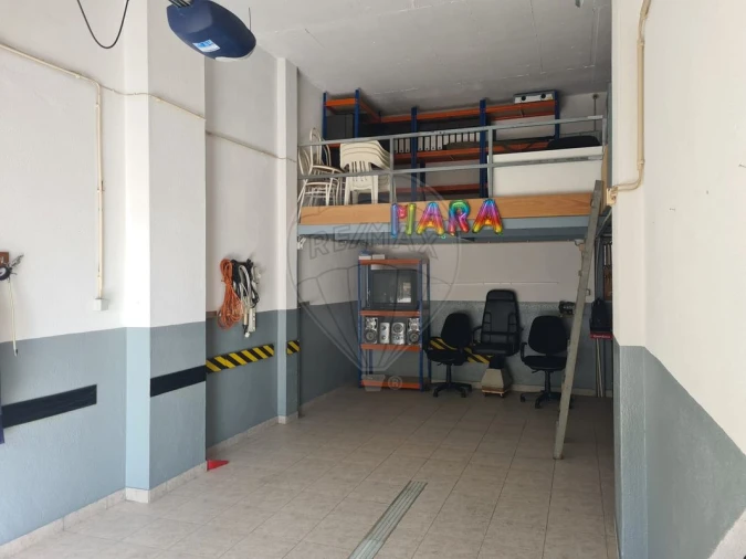 Garagem para Venda em Alverca do Ribatejo e Sobralinho Foto 9