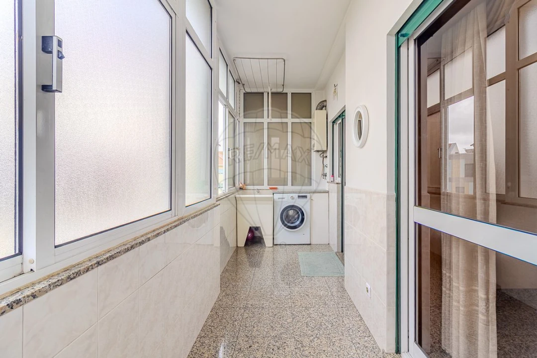 Apartamento T3 para Venda em Bonfim Foto 12