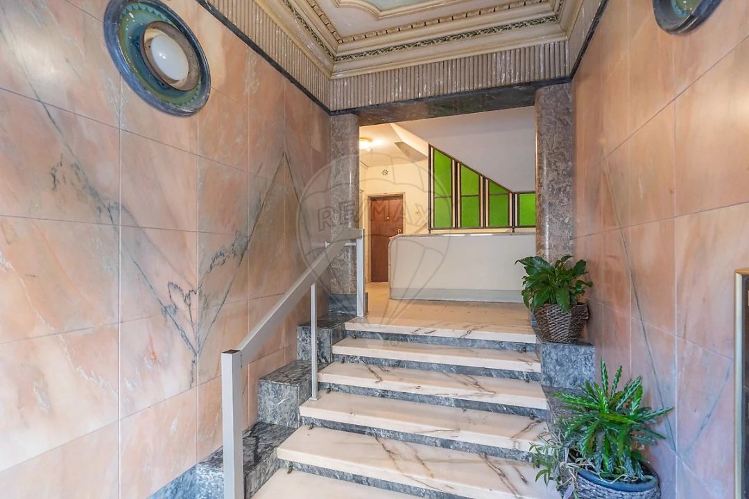 Apartamento T3 para Arrendamento em Alvalade Foto 3