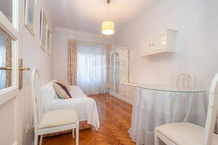 Apartamento T3 para Arrendamento em Alvalade