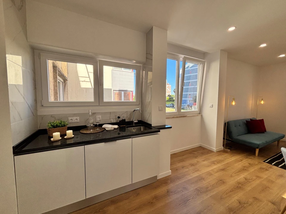 Apartamento T3 para Venda em Benfica Foto 3