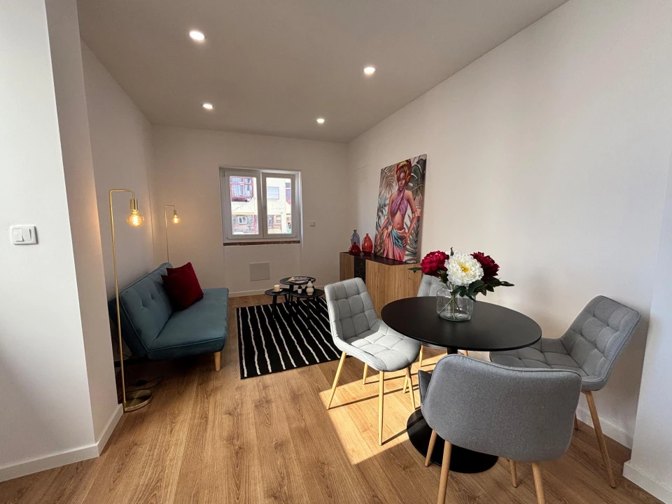 Apartamento T3 para Venda em Benfica Foto 5