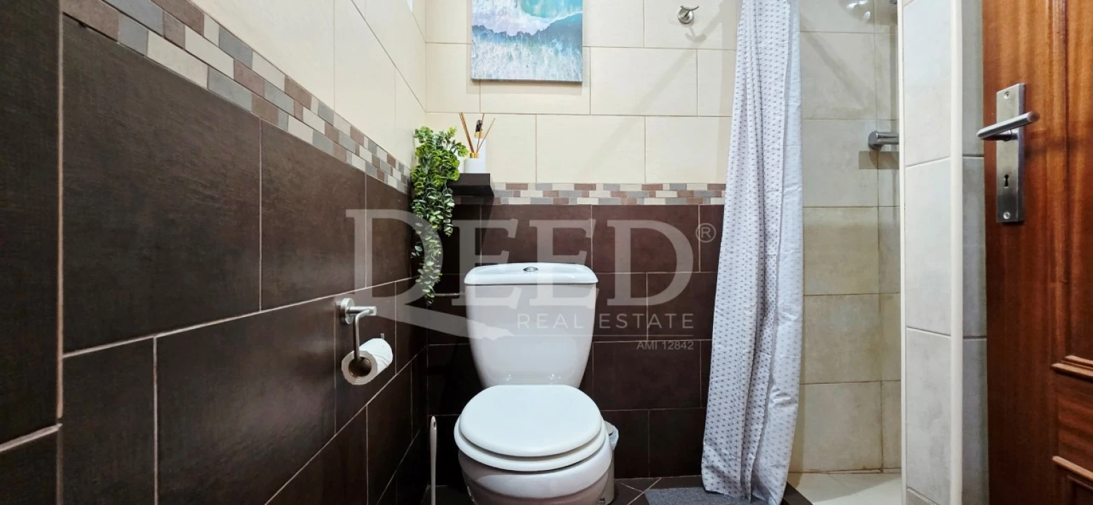 Moradia T9 para Venda em Funchal (São Pedro) Foto 17